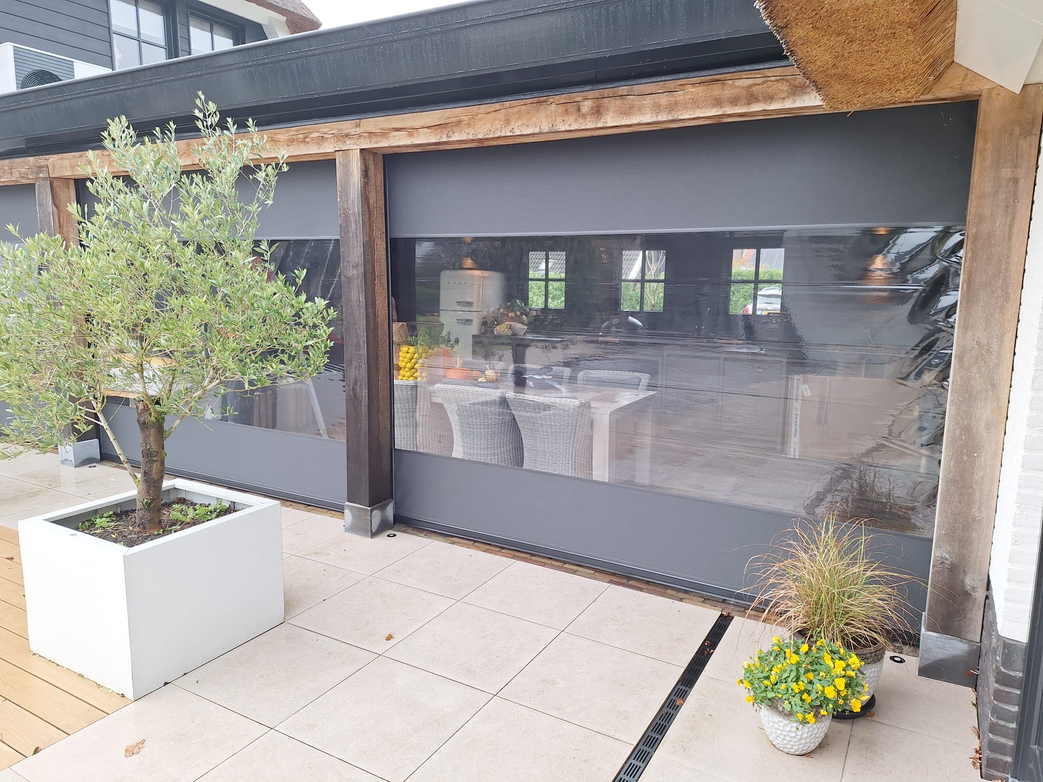 Roma ZIPscreens met zichtvenster