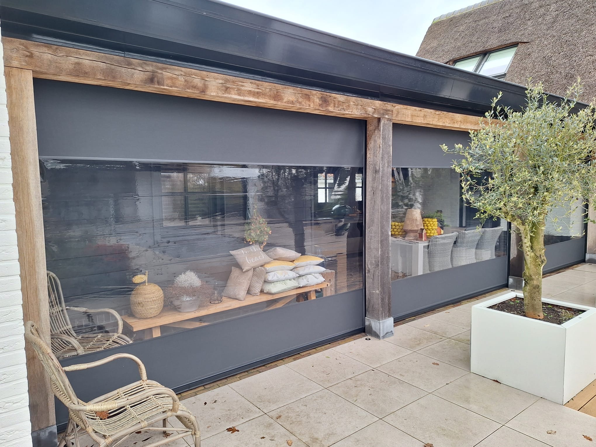 Roma ZIPscreens met zichtvenster