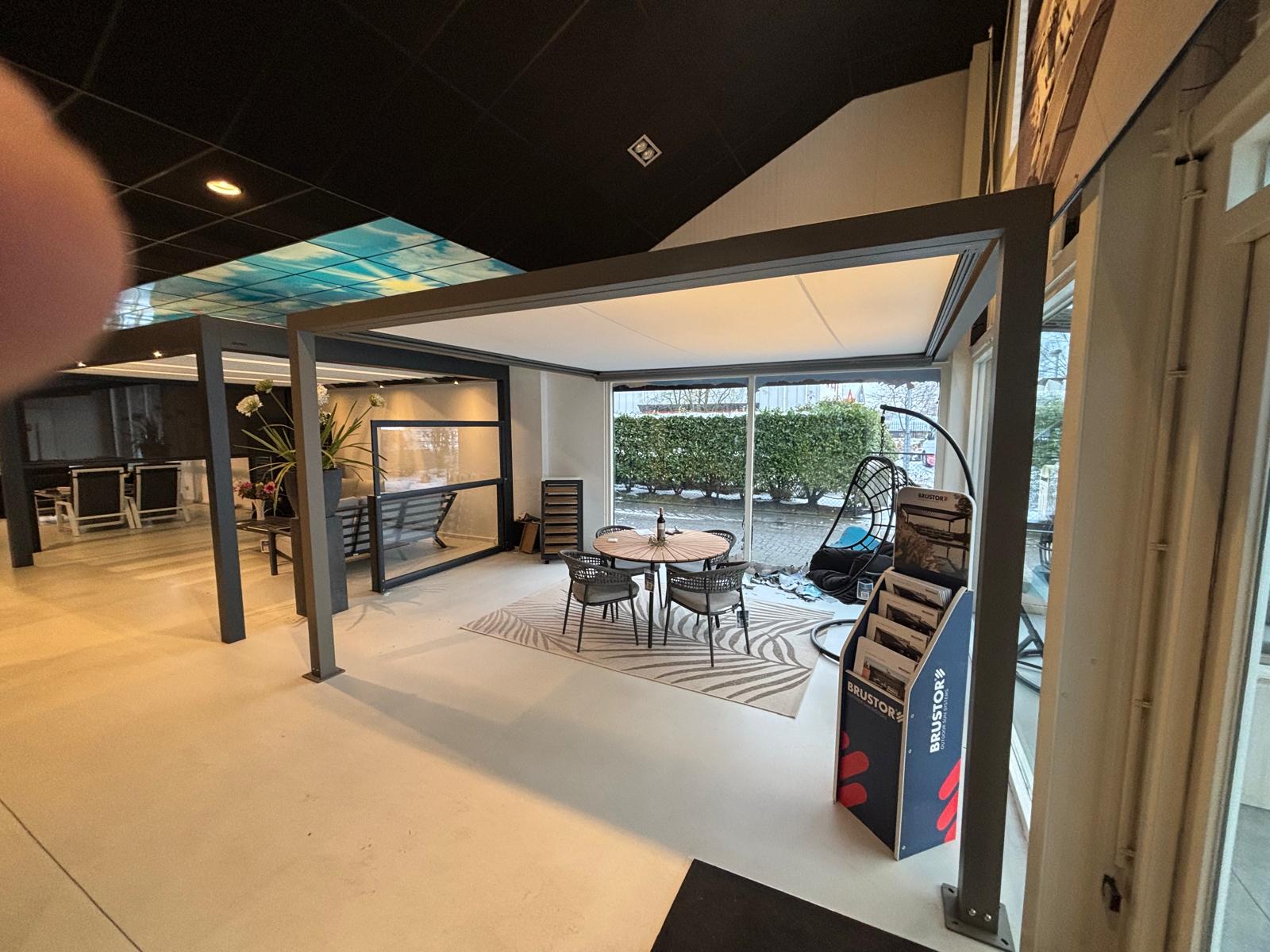 Kroezon showroom deals db3ed1b5-f02f-4abb-af6d-9cfe6e6934c4