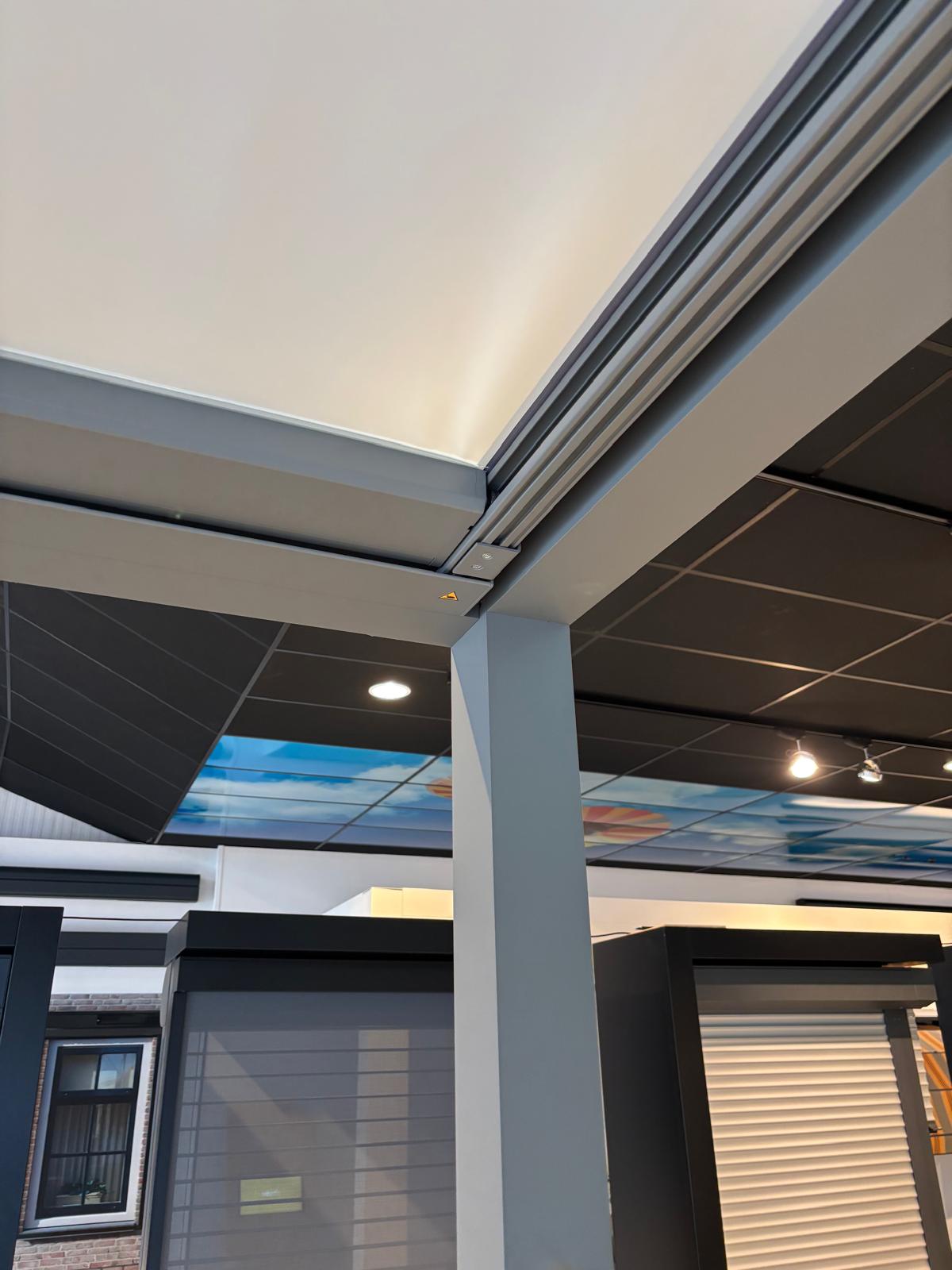Kroezon showroom deals dc89254e-54a2-4452-b908-33c9a98e09ef