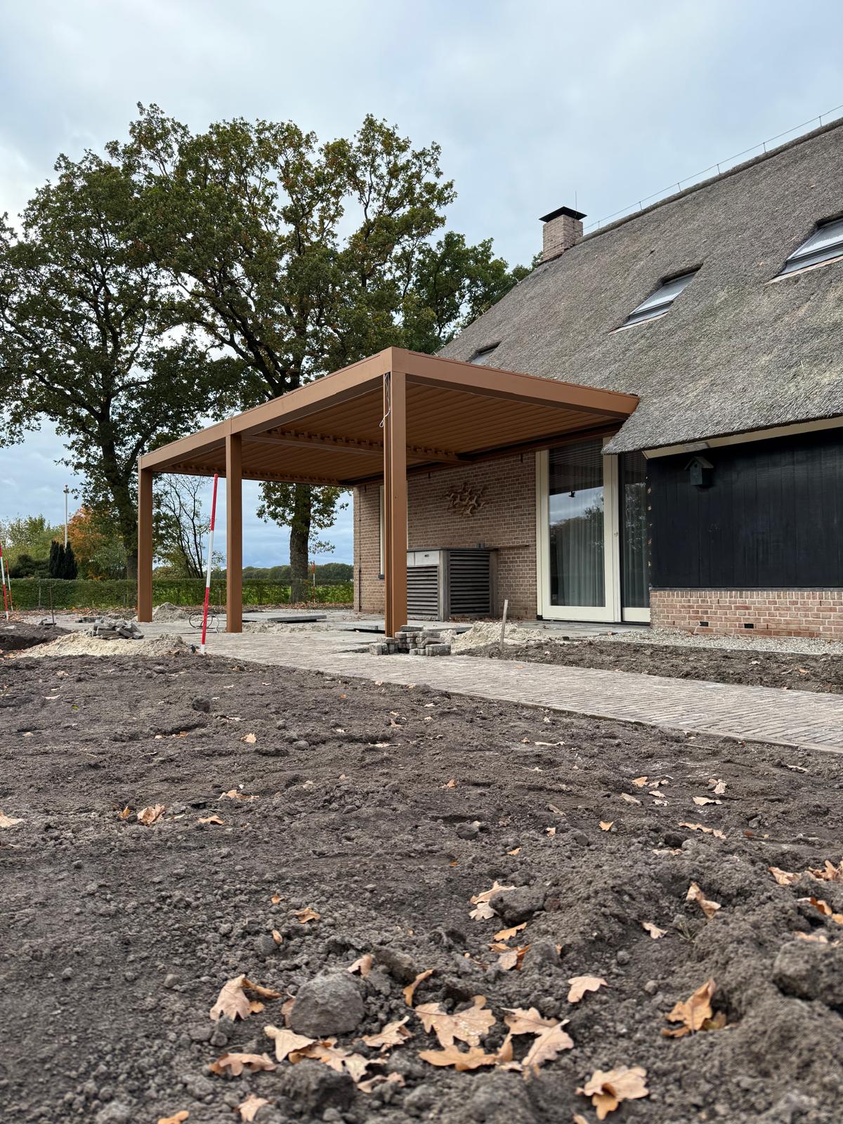 Pratic Opera lamellendak Kroezon Zonwering | Hoogeveen
