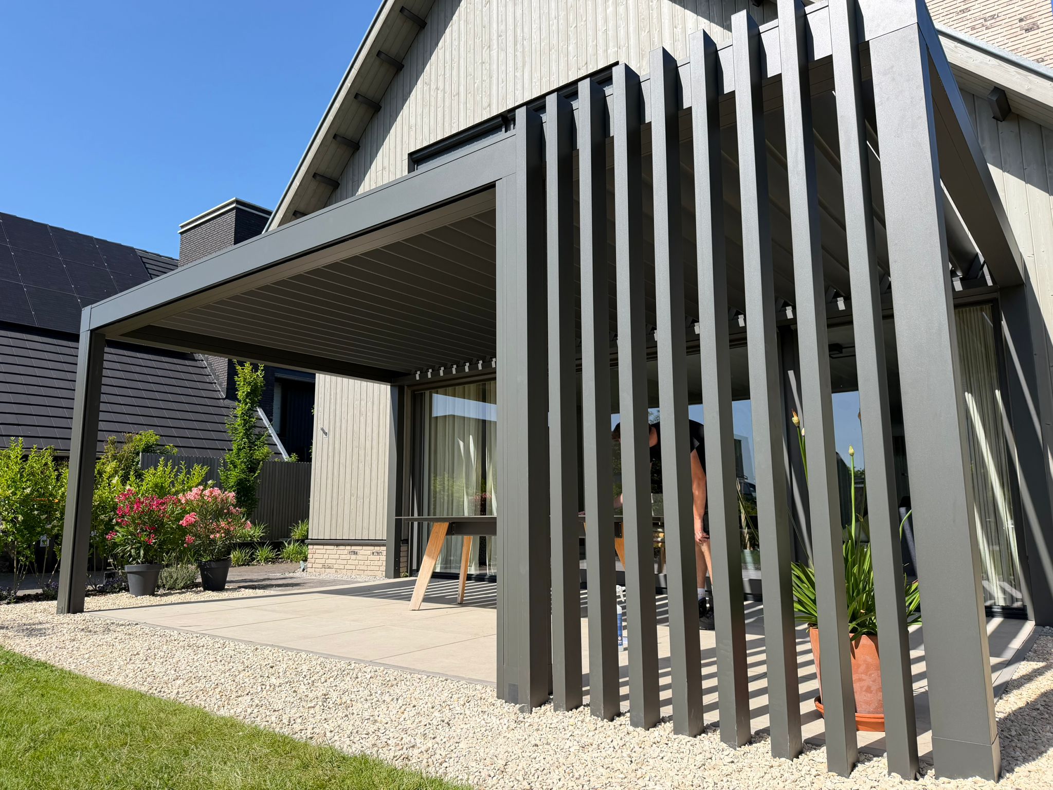 Pratic lamellendak : Ray : Zipscreen : Windbreker : Eelderwolde : Kroezon Zonwering & Terrasoverkappingen Eelderwolde