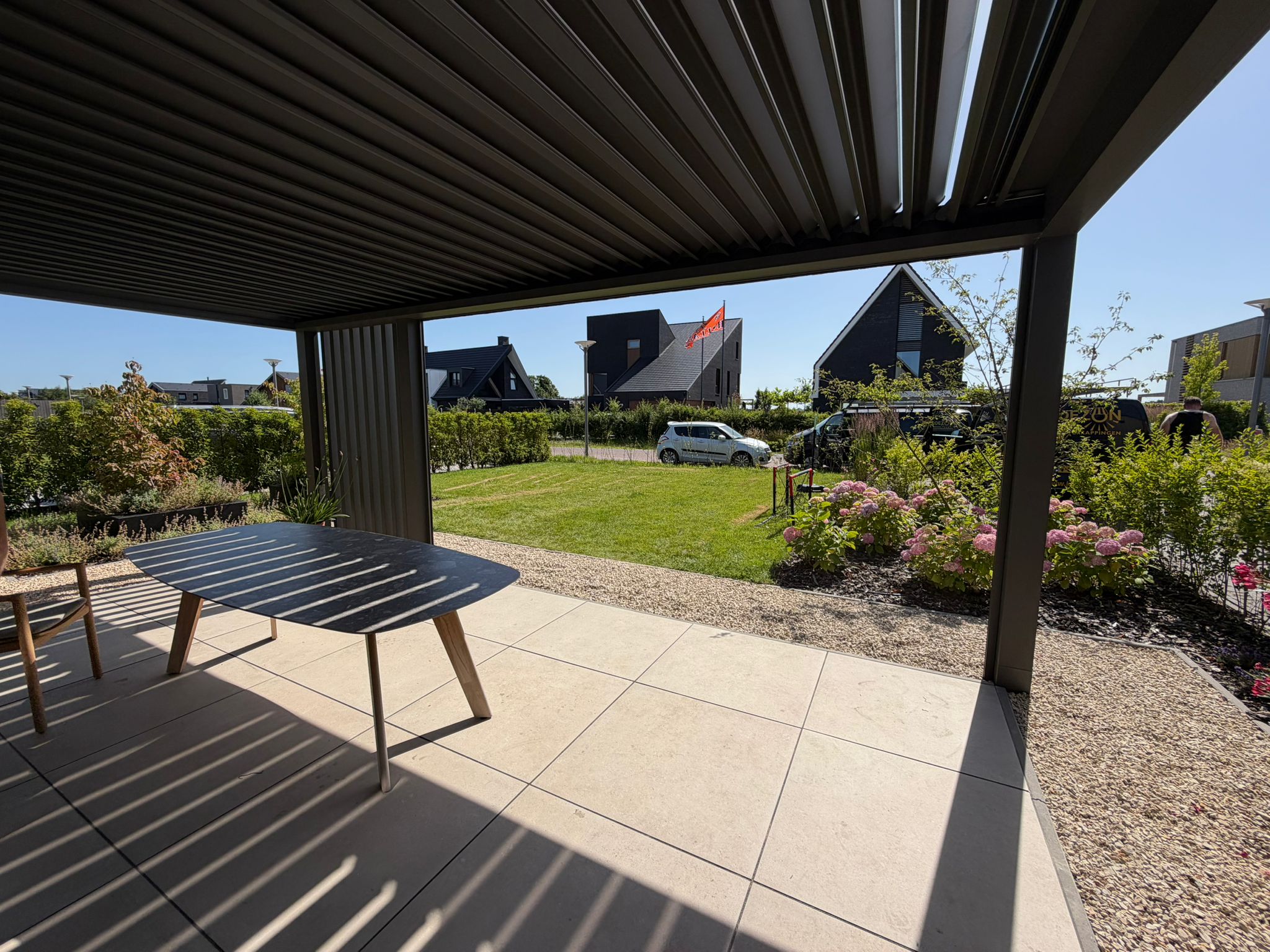 Pratic lamellendak : Ray : Zipscreen : Windbreker : Eelderwolde : Kroezon Zonwering & Terrasoverkappingen WhatsApp Image 2026-06-25 at 18.12.58 (10)