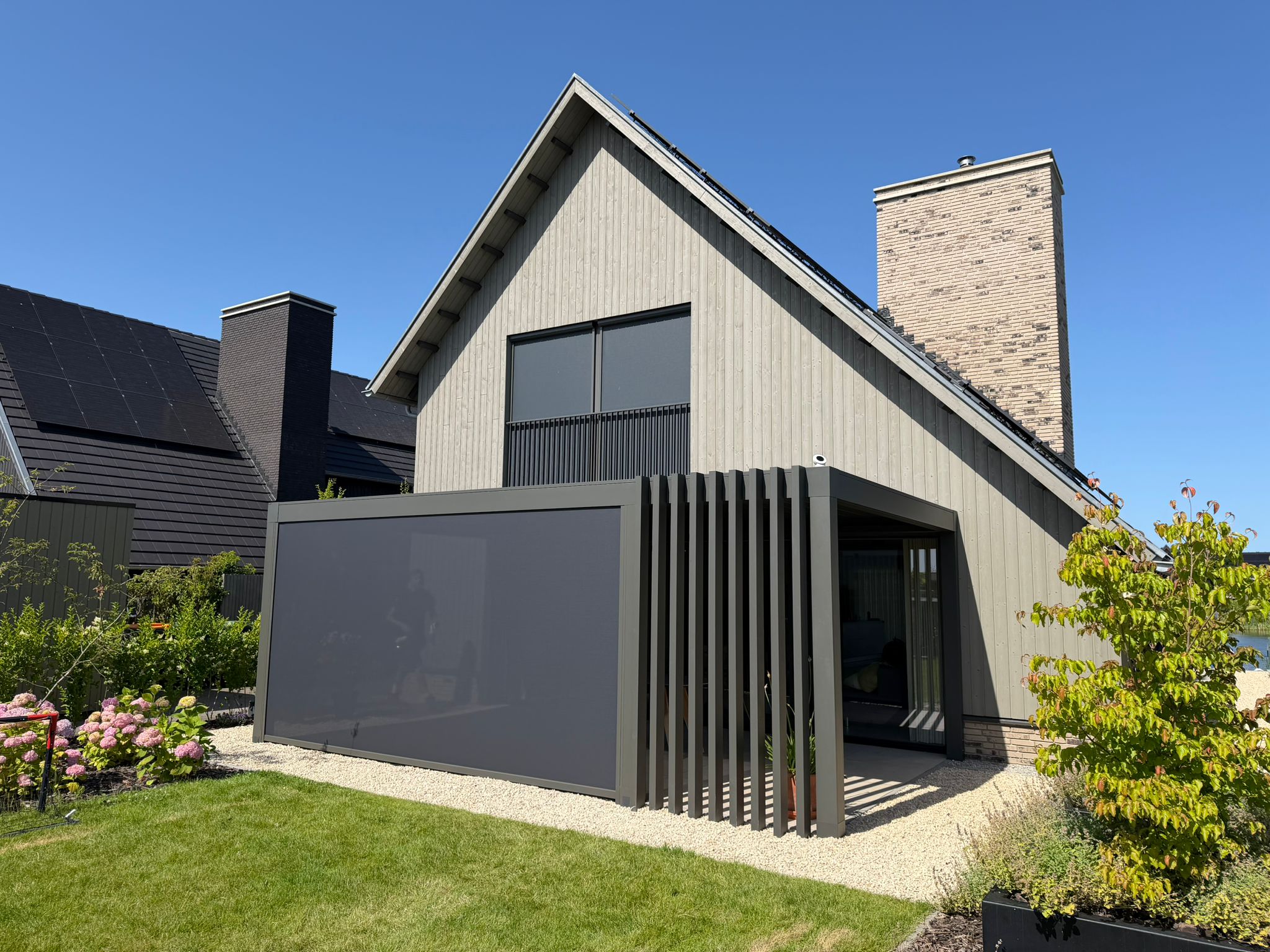 Pratic lamellendak : Ray : Zipscreen : Windbreker : Eelderwolde : Kroezon Zonwering & Terrasoverkappingen Eelderwolde